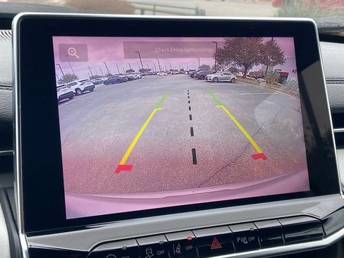 Used 2025 Jeep Compass Limited image 21