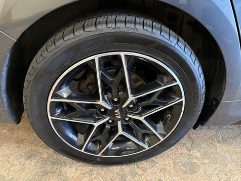 Used 2020 Kia Optima SE image 12