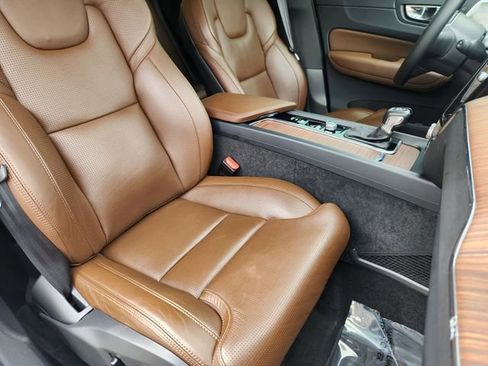 Used 2019 Volvo XC60 T5 Inscription w/ Protection Package image 20