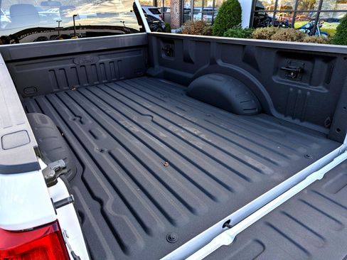 Used 2022 Ford F250 XL w/ Power Equipment Group image 34