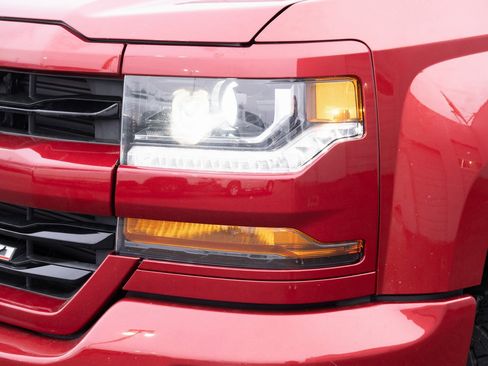 Used 2018 Chevrolet Silverado 1500 LT w/ All Star Edition image 22