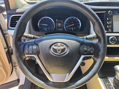 Used 2018 Toyota Highlander Limited Platinum AWD/4WD image 21
