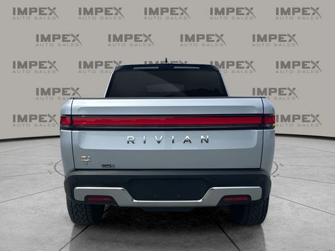 Used 2022 Rivian R1T Launch Edition image 4