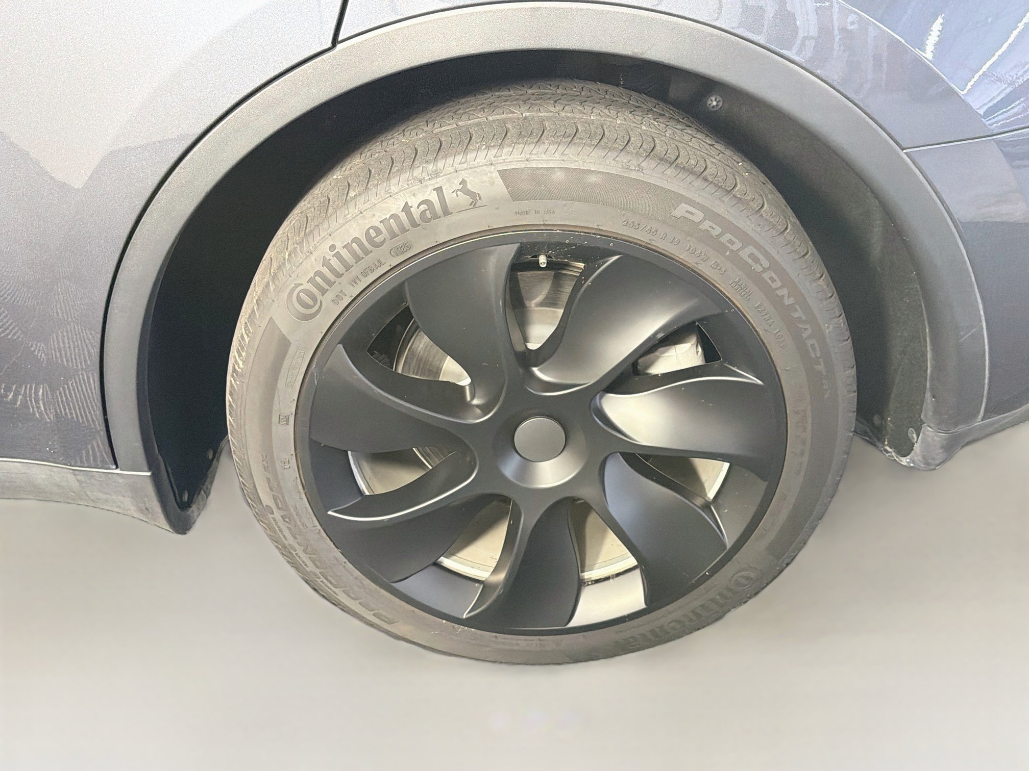 Used 2023 Tesla Model Y Long Range AWD/4WD image 11