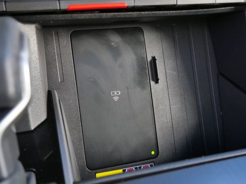 Used 2025 Toyota Tundra Platinum image 29