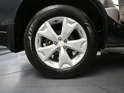 Used 2016 Subaru Forester 2.5i Premium w/ Protection Package #1 AWD/4WD image 10
