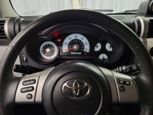 Used 2014 Toyota FJ Cruiser 4WD w/ Upgrade Package image 14
