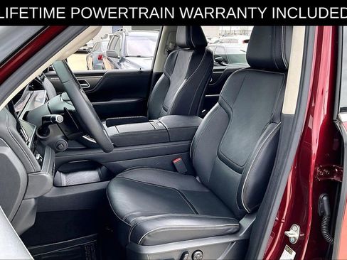 Certified 2025 INFINITI QX80 Luxe image 33