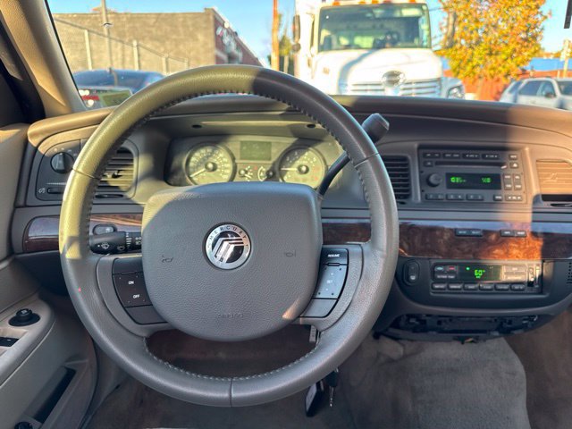 Used 2009 Mercury Grand Marquis LS RWD image 13