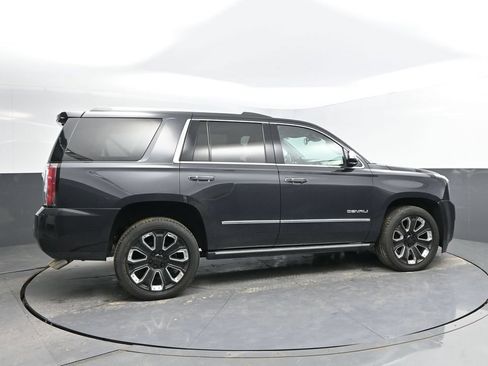 Used 2020 GMC Yukon Denali w/ Denali Ultimate Black Edition AWD/4WD image 8