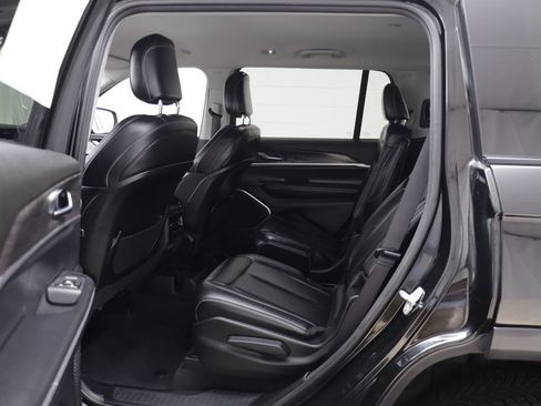Used 2022 Jeep Grand Cherokee L Limited w/ MOPAR Finishing Package AWD/4WD image 13
