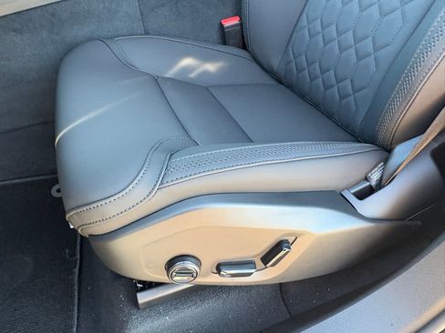 New 2026 Volvo XC60 B5 Plus w/ Protection Package Premier image 20