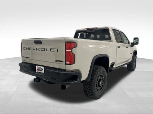 New 2026 Chevrolet Silverado 2500 ZR2 w/ LPO, Dark Essentials Package AWD/4WD image 18