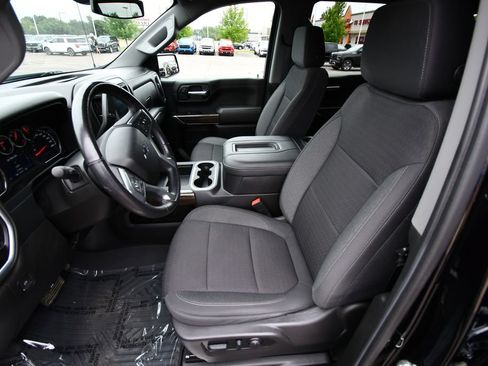 Used 2022 Chevrolet Silverado 1500 LT Trail Boss w/ Bed Protection Package AWD/4WD image 15