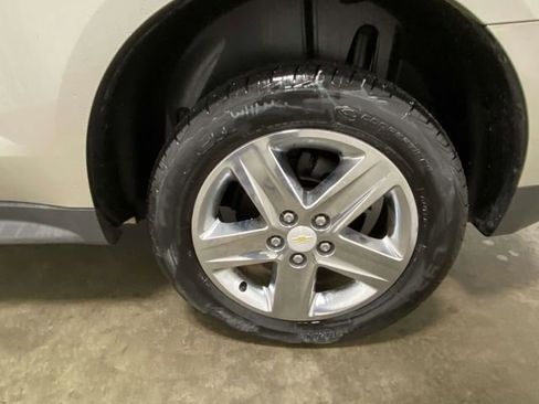 Used 2015 Chevrolet Equinox LTZ image 8