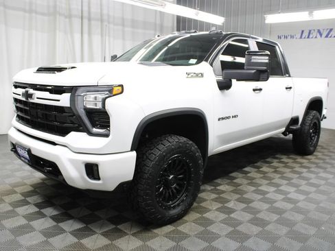 Used 2024 Chevrolet Silverado 2500 LT w/ Z71 Sport Edition AWD/4WD image 10