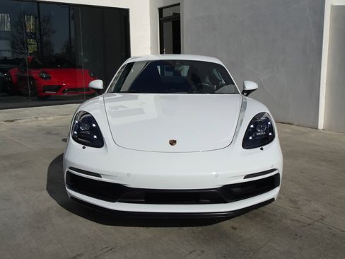 Used 2018 Porsche 718 Cayman GTS image 2