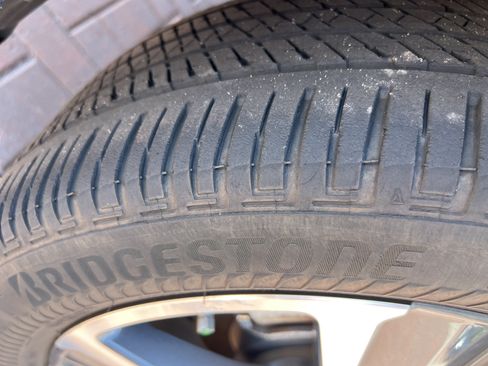 Used 2024 Lexus UX 250h FWD image 12