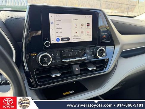 Used 2023 Toyota Highlander XLE image 21