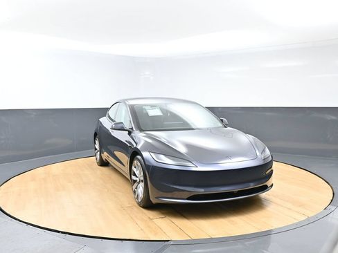 Used 2026 Tesla Model 3 RWD image 3
