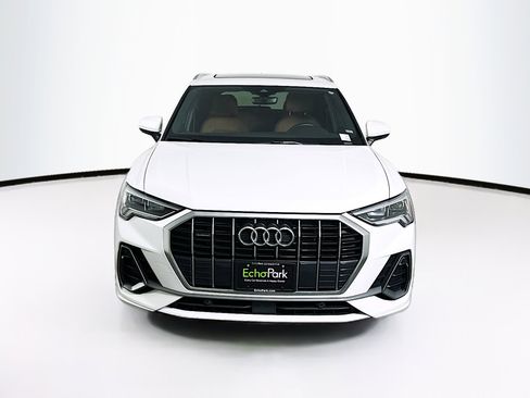 Used 2025 Audi Q3 2.0T Premium image 2