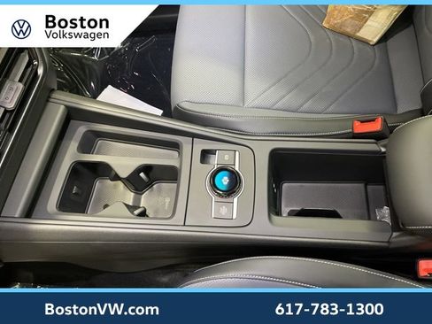 New 2026 Volkswagen Tiguan SE image 24