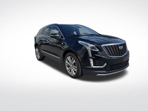 Used 2024 Cadillac XT5 Premium Luxury w/ Technology Package FWD image 2