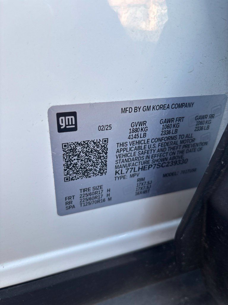 Used 2025 Chevrolet Trax LT w/ LT Convenience Package FWD image 7