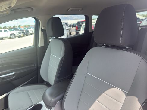 Used 2014 Ford Escape SE w/ Equipment Group 201A FWD image 25