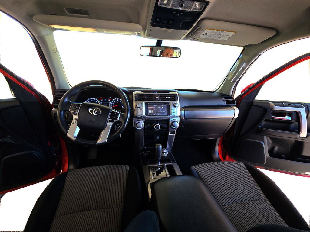 Used 2015 Toyota 4Runner SR5 AWD/4WD image 27
