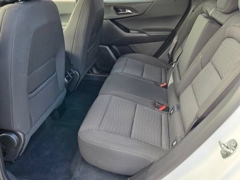 Used 2025 Chevrolet Equinox LT w/ Safety and Technology Package FWD image 13
