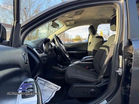 Used 2017 Dodge Journey SXT w/ Security Group image 30