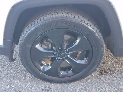 Used 2019 Jeep Compass Altitude image 18