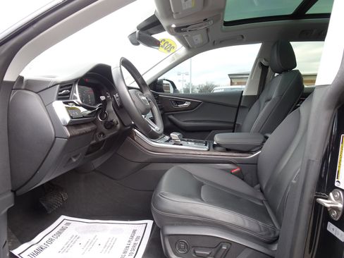 Used 2023 Audi Q8 Premium Plus w/ Premium Plus Package image 9