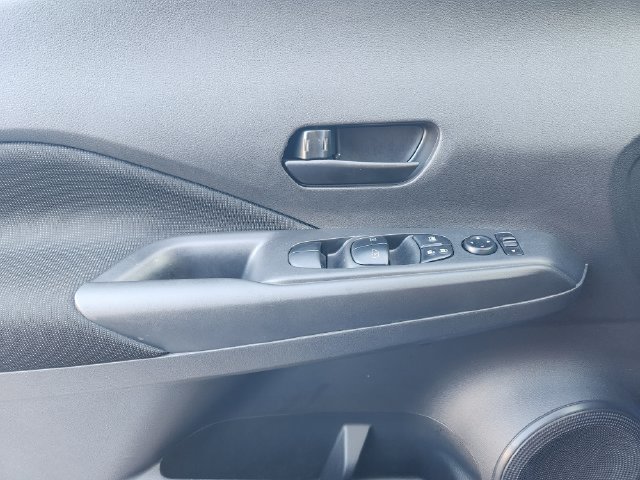 Used 2025 Nissan Kicks Play S FWD image 24