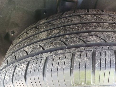 Used 2023 Jeep Grand Cherokee L Laredo RWD image 59