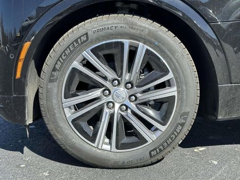 New 2025 Cadillac Lyriq Luxury AWD/4WD image 7