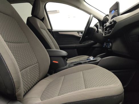 Used 2021 Ford Escape SE w/ SE Sport Appearance Package FWD image 21