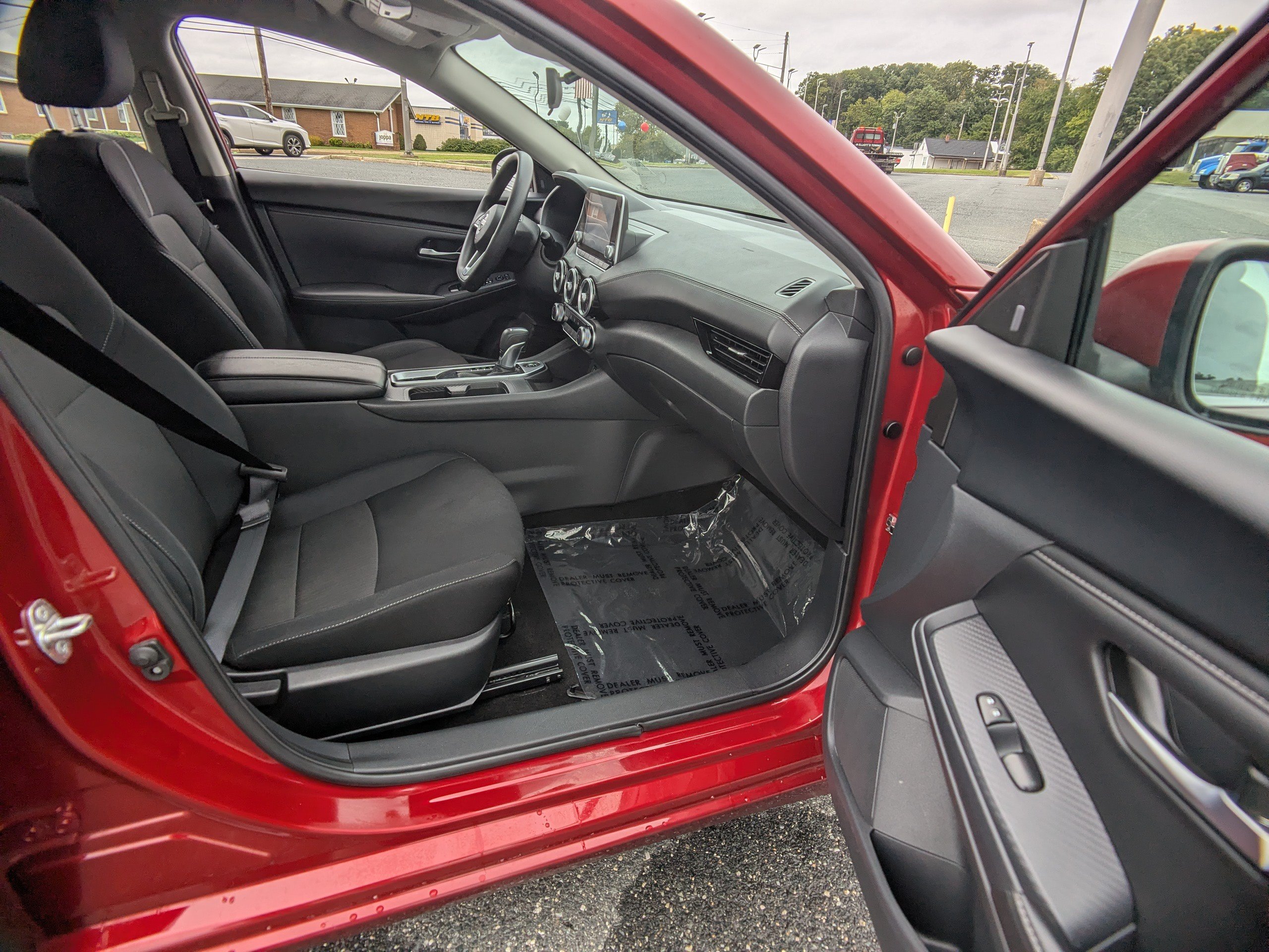 Used 2024 Nissan Sentra SV FWD image 12