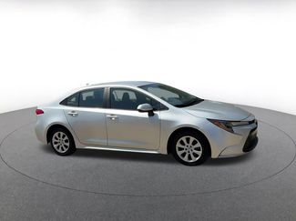 Used 2025 Toyota Corolla LE FWD video 2