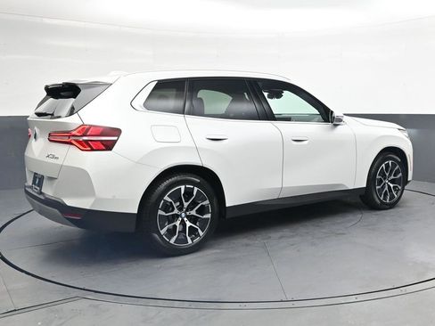 Used 2025 BMW X3 xDrive30i w/ M Sport Package AWD/4WD image 4