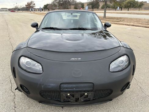 Used 2006 MAZDA MX-5 Miata Grand Touring w/ Premium Pkg image 45