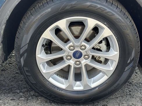 Used 2020 Ford Escape SE image 31