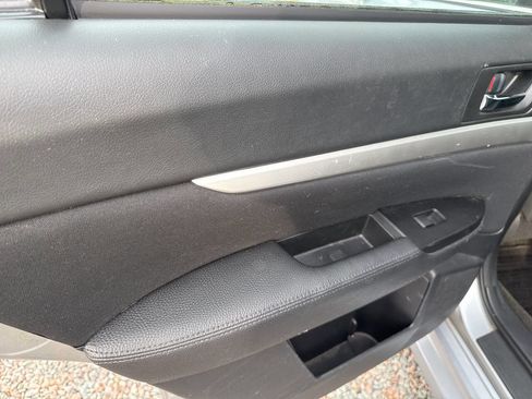 Used 2012 Subaru Legacy 2.5i Premium image 12