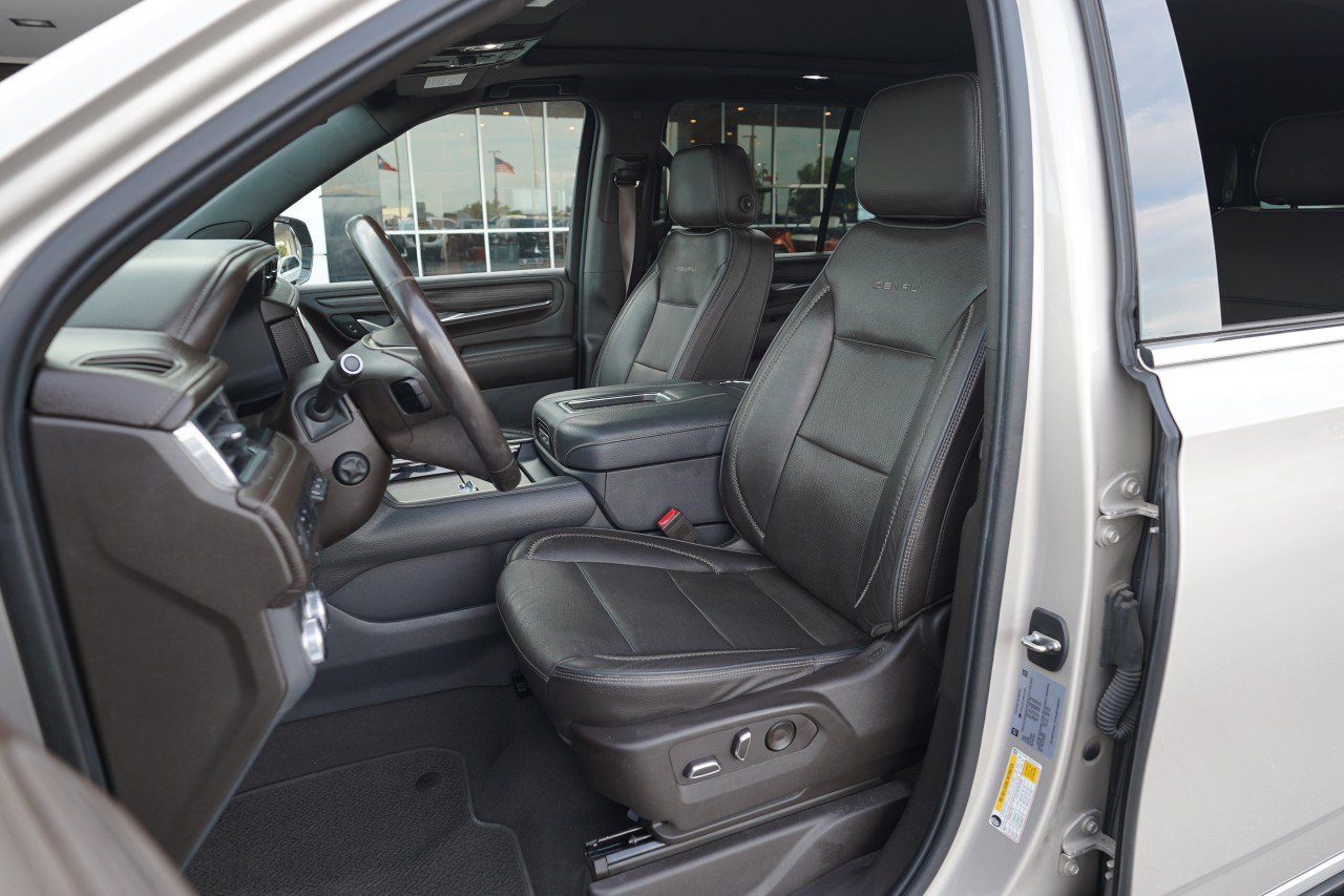Used 2022 GMC Yukon Denali w/ Max Trailering Package RWD image 18
