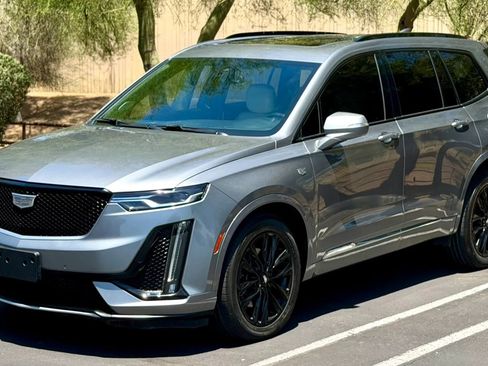 Used 2021 Cadillac XT6 Sport AWD/4WD image 3