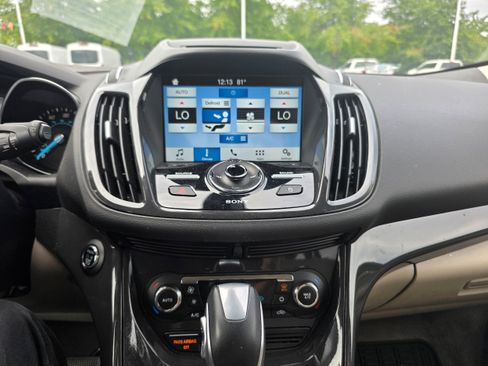 Used 2016 Ford Escape Titanium AWD/4WD image 12