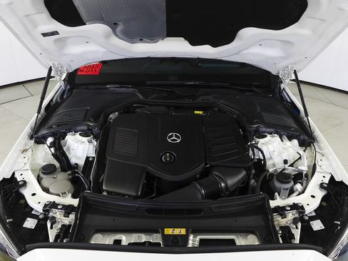 Used 2022 Mercedes-Benz C 300 Sedan image 6