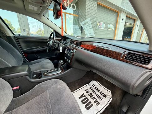 Used 2012 Chevrolet Impala LT w/ LT Sunroof Package FWD image 26