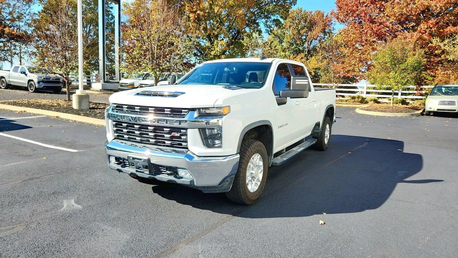 Used 2023 Chevrolet Silverado 2500 LT w/ Convenience Package AWD/4WD image 4